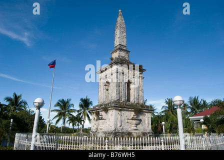 Magellan’s Marker, Mactan Shrine, Magellan Bay, Mactan Island, Cebu, Visayas, Philippines Stock Photo