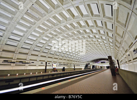 WASHINGTON DC, USA - WASHINGTON, DC - One of the distinctive metro stations of the Washington DC Metro system. Most of the system is underground, especially in the inner-city areas. This particular platform is at Smithsonian station, which is under the National Mall in Washington DC. Stock Photo