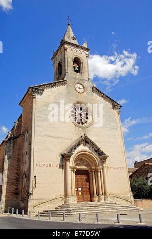 Church, Villes-sur-Auzon, Vaucluse, Provence-Alpes-Cote d'Azur, Southern France, Europe Stock Photo