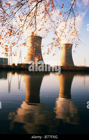 Cooling towers of Three Mile Island nuclear facility Stock Photo