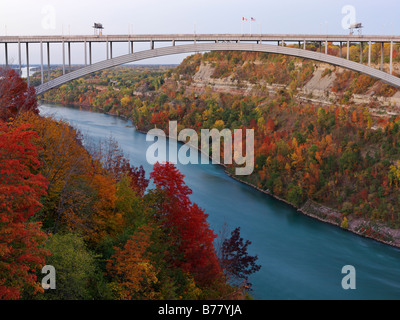 Canada Ontario Queenston Queenston Lewiston Bridge spanning the Niagara River and connects Canada to the USA Stock Photo