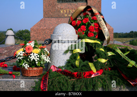 Flowers for the Russian soldiers that died during the Battle of Borodino in Russia at Field Marshal Kutusov's Command Post Stock Photo