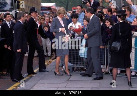 Diana, Princess of Wales attends the Women of the World Awards Luncheon at the Grosvenor House Hotel, Park Lane, London. UK. October 16 1989 Stock Photo