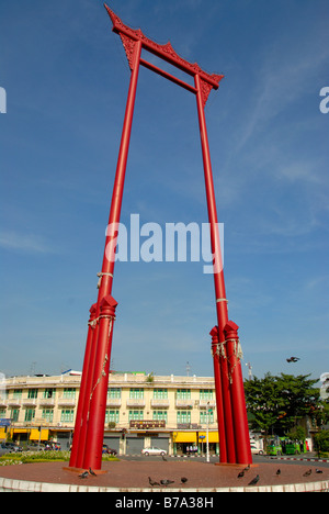 Red giant swing, Sao Ching-Cha, Bangkok, Thailand, Southeast Asia Stock Photo