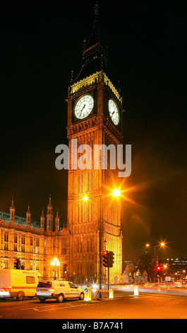 Night shot of Big Ben in London, England, Great Britain, Europe