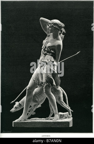 artemis statue man hunter dog hunt spear standing stone Sir (William) Hamo Thornycroft RA (9 March 1850–18 December 1925) Stock Photo