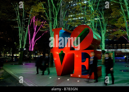 Robert Indiana's  LOVE sculpture at the I Land Tower Shinjuku Stock Photo