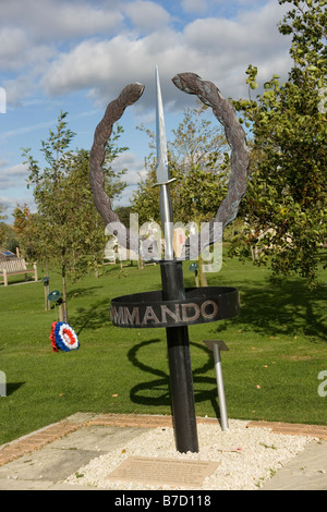 Memorial to the British Commandos of the Second World War at the National Memorial Arboreteum, Alrewas in Staffordshire, England Stock Photo