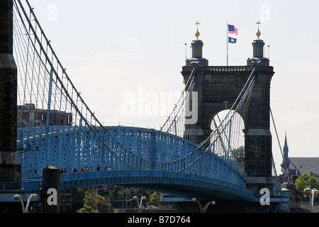 The historic John A Roebling Bridge over the Ohio River between Kentucky and Ohio Stock Photo