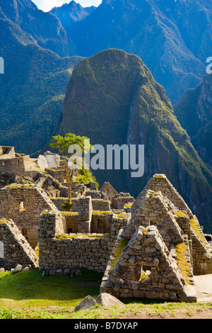 Houses at Machu Picchu Stock Photo - Alamy