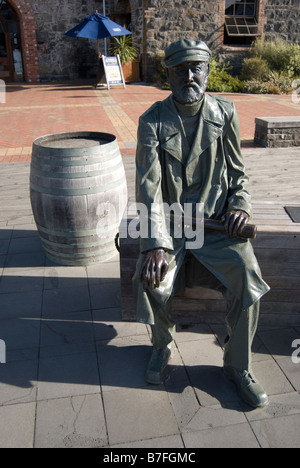 Captain Henry Cain statue, The Old Landing Service Building, George Street, Timaru, Canterbury, New Zealand Stock Photo