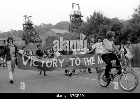 10th August 1984 Militant Labour Party Young Socialists March With ...