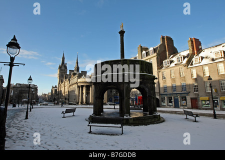 Castlegate in Aberdeen, Scotland, UK, with the Mercat Cross in the foreground, and the Townhouse and Union St in the background Stock Photo