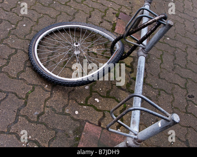 fixing a buckled bike wheel