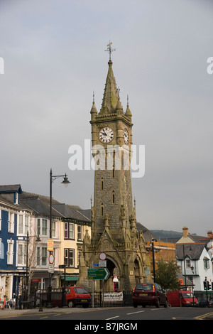 The Castlereagh Memorial Town Clock in Machynlleth at the junction of the A487 amd A489, North Wales Stock Photo