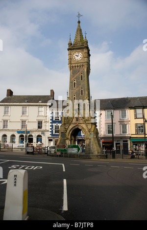 The Castlereagh Memorial Town Clock in Machynlleth at the junction of the A487 amd A489, North Wales Stock Photo