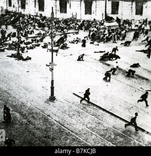 RUSSIAN REVOLUTION Government troops fire on demonstrators at juntion of Nevsky Prospekt & Sadovay Street in Petrograd  4/7/1917 Stock Photo