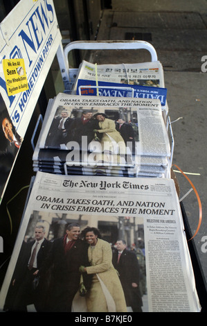 Headlines on newspapers in New York on Wednesday January 21 2009 cover the inauguration ceremonies of Barack Obama Stock Photo