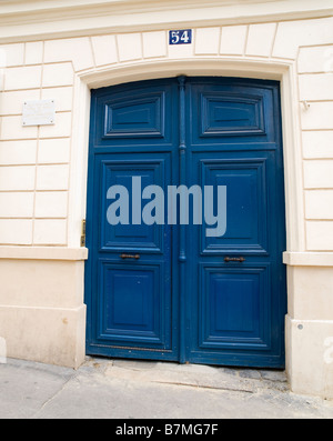 Close up of the door to no 54 Rue Lepic where Vincent Van Gogh lived in Monmartre, Paris France Europe Stock Photo