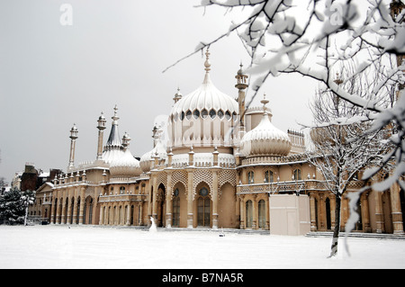 The Royal Pavilion Brighton covered in snow UK 2009 Stock Photo