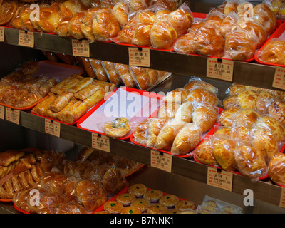 Freshly baked buns and pastries at a Chinese bakery in Chinatown, New York. Stock Photo