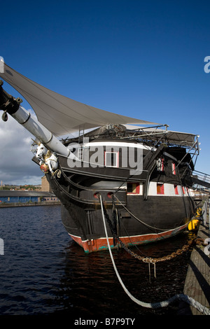 H.M. Frigate UNICORN figurehead, masthead ship bow, vessel, in Victoria Dock, Dundee Tayside, Scotland. The World's oldest Georgian Wooden Warship, UK Stock Photo