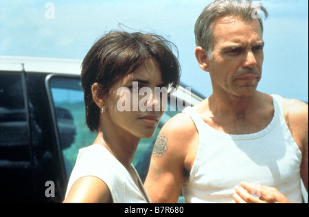 Monster's Ball Year : 2001 USA Billy Bob Thornton, Halle Berry  Director : Marc Forster Stock Photo