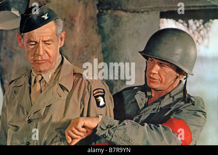 Les douze salopards THE DIRTY DOZEN  Year: 1967 USA ROBERT RYAN CHARLES BRONSON  Director: Robert Aldrich Stock Photo