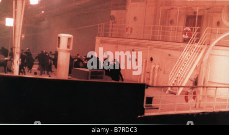 E la nave va  And the Ship Sails On Year: 1983 Italy / France Director : Frederico Fellini Stock Photo