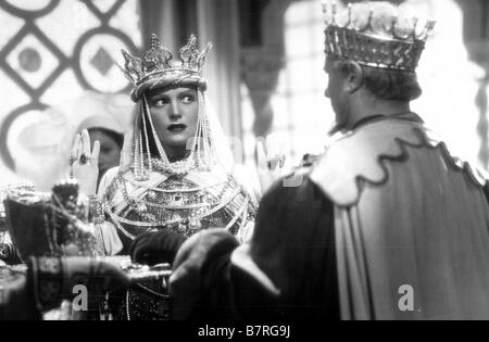 La couronne de fer Corona di ferro, La  Year: 1940 - italy GINO CERVI et ELISA CEGANI  Director: Alessandro Blasetti Stock Photo