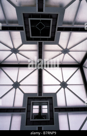 Cube II Hypercube Cube II: Hypercube  Year: 2002 - canada  Director:Andrzej Sekula Stock Photo