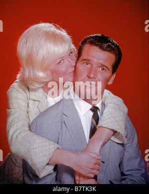 The Thrill of It All Year: 1963 USA Doris Day , James Garner  Director: Norman Jewison Stock Photo