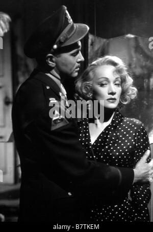 A Foreign Affair Year: 1948 USA Marlene Dietrich, John Lund  Director: Billy Wilder Stock Photo