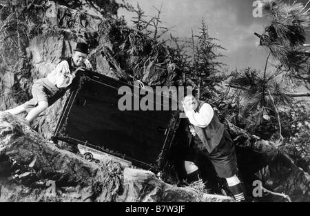 Swiss Miss   Year: 1938  USA Stan Laurel , Oliver Hardy  Director: John G. Blystone Stock Photo