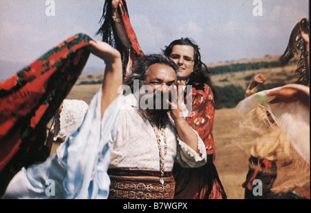 Tabor ukhodit v nebo  Queen of the Gypsies   Year: 1975 Soviet Union Director: Emil Loteanu Barasbi Mulayev, Svetlana Toma Stock Photo