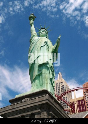 Las Vegas Statue Of Liberty Stock Photo - Alamy