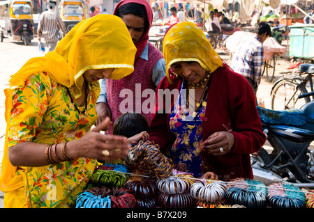 Colourful bangles for sale in Jodhpur ,Rajasthan. Stock Photo