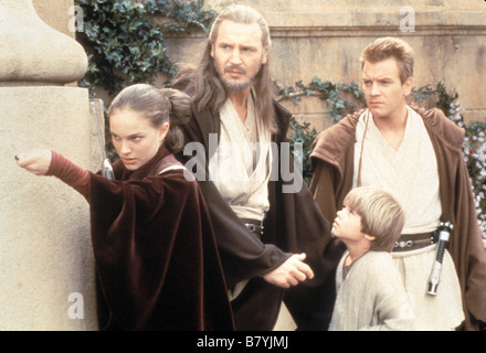 Star Wars: Episode I - The Phantom Menace Year: 1999 USA Ewan McGregor, Jake Lloyd, Liam Neeson, Natalie Portman  Director: George Lucas Stock Photo