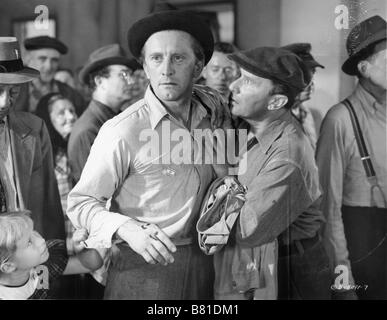 The Juggler  Year: 1953 USA Kirk Douglas, Oskar Karlweis  Director: Edward Dmytryk Stock Photo