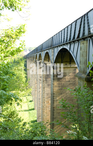 Pontcysyllte viaduct carrying the Langollen canal over the River Dee at Froncysyllte by Llangollen, built by Thomas Telford Stock Photo