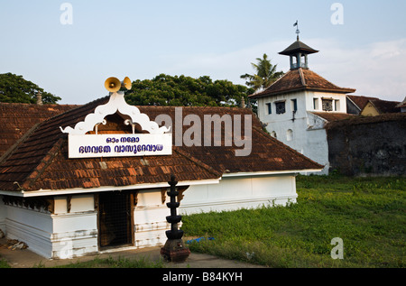 View of the Pazhayannur Bhagavati Temple and the Jewish Synagogue in Fort Cochin, Kerala State, India Stock Photo