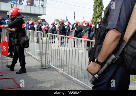 Anti Riot Unit Police Malaysian anti-riot police (FRU Stock Photo - Alamy