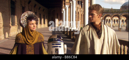 Star Wars II, attack of the clones  Year : 2002 USA Hayden Christensen, Natalie Portman, Kenny Baker Director : George Lucas Stock Photo