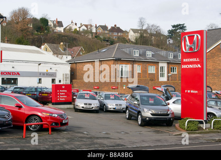 Cars On A Honda Car Dealers Retailers garage Forecourt Stock Photo