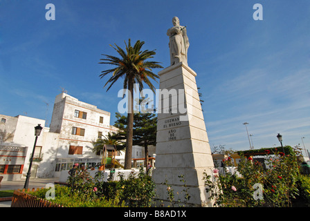 Guzman El Bueno Statue On Paseo De La Alameda Tarifa Spain Stock Photo