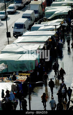 Street market in Whitechapel Road, East London Stock Photo