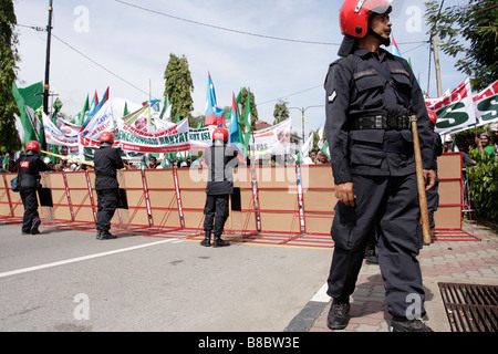 Malaysian anti riot police, Federal Reserve Unit (FRU),  during by election nomination day in Kuala Terengganu, Malaysia. Stock Photo