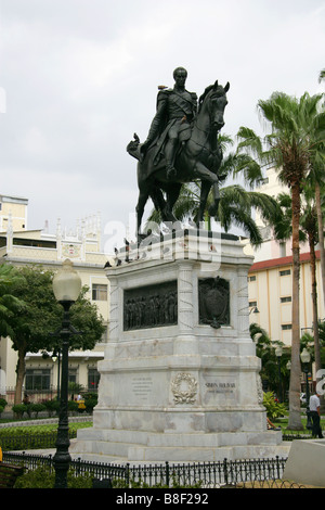 Simon Bolivar Statue in Seminario Park, Guayaquil, Ecuador, South America Stock Photo