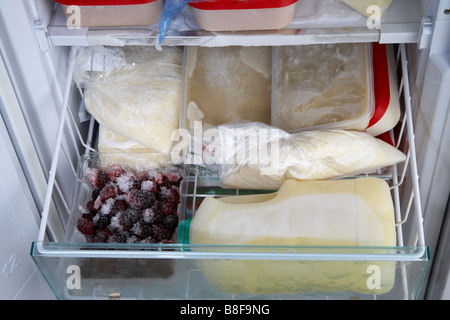 Frozen food freezer hi-res stock photography and images - Alamy