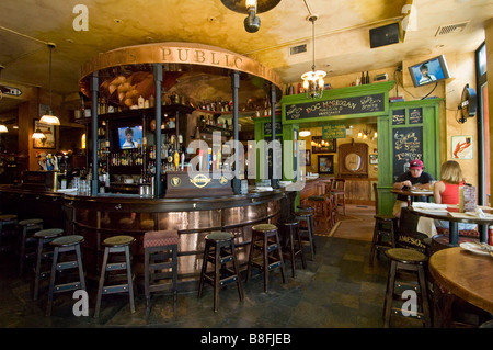 Main Street Manayunk, Philadelphia, Pennsylvania, USA Stock Photo - Alamy